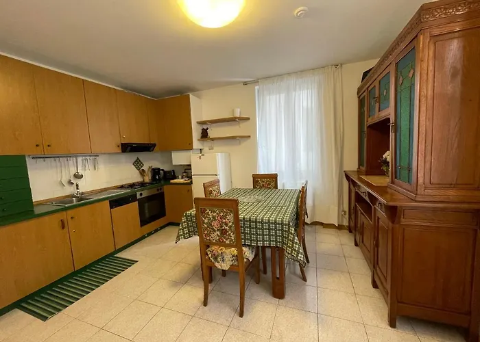 Cozy With Private Parking On Domaso's Lakeside - Larihome A09 * Домазо