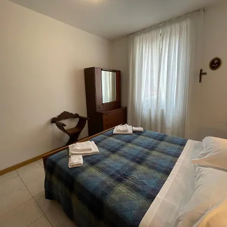 Cozy With Private Parking On Domaso's Lakeside - Larihome A09 Apartament